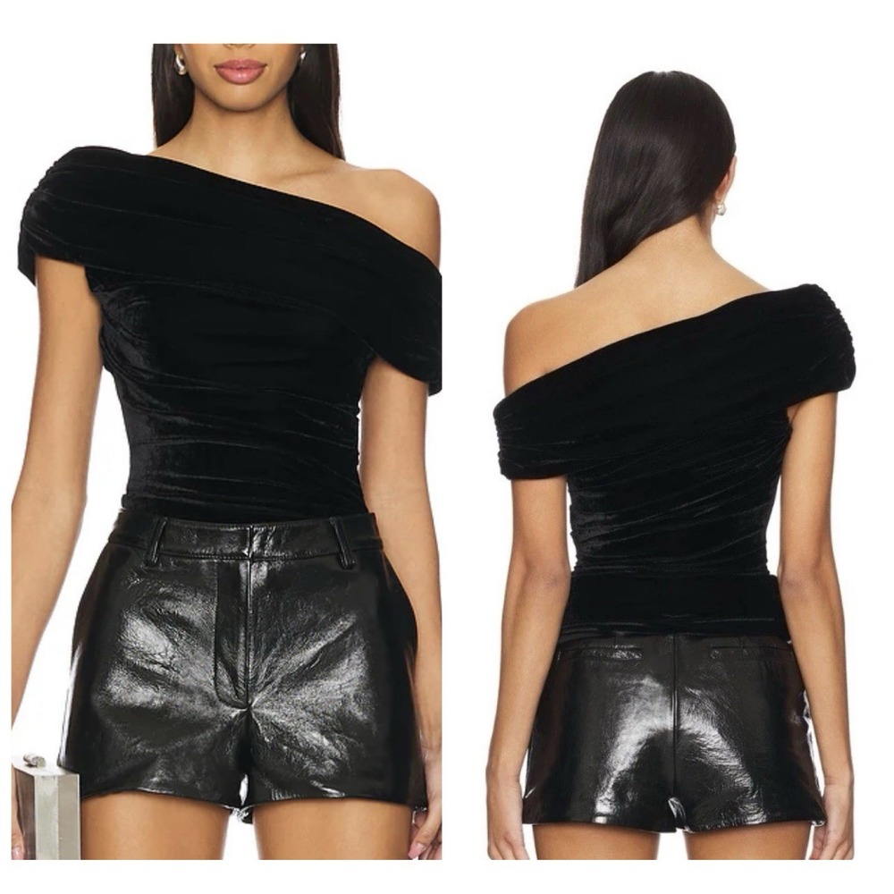 NWT Lovers And Friends Willa Top Velvet Black Size Small‎
